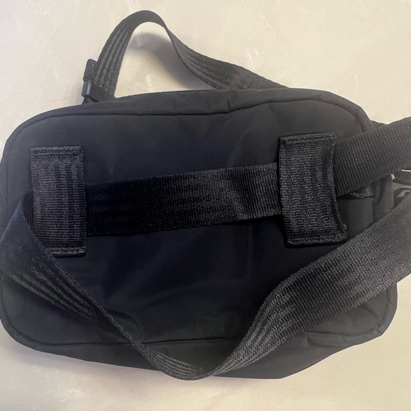Athleta Black Belt Bag - Picture 3 of 7